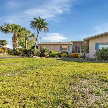 Buy this 2 bed house on 2288 Gulfview Road in Punta Gorda, FL 33950