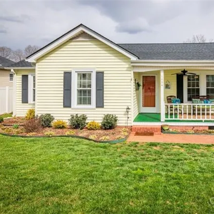 Buy this 2 bed house on 1028 Valley Street in Kannapolis, NC 28081