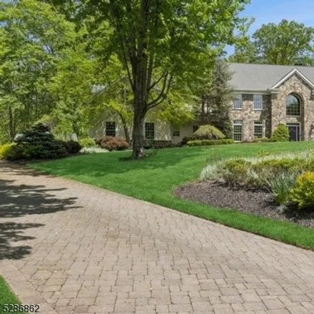 Buy this 5 bed house on Canoe Brook Lane in Mine Brook, Bernards Township