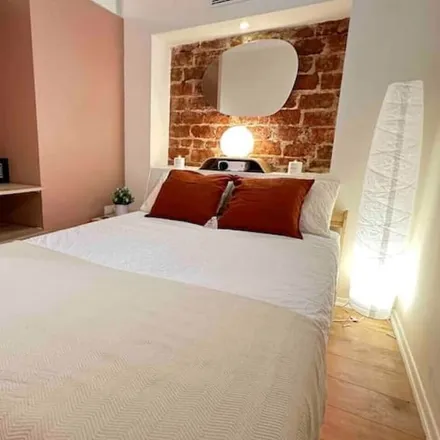 Rent this 1 bed house on İstanbul Lütfi Kırdar ICEC in Darülbedai Caddesi, 34367 Şişli