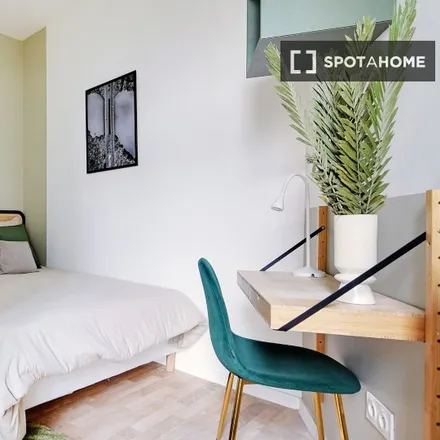 Rent this 6 bed room on 24 Allée Rose Dieng-Kuntz in 75019 Paris, France