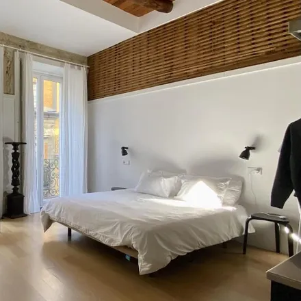 Rent this 1 bed apartment on 4050-096 Distrito de Leiria
