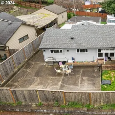 Buy this 3 bed house on 1657 Ocean Terrace in Coos Bay, OR 97420