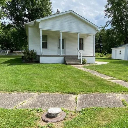 Buy this 3 bed house on 571 West Franklin Street in Nokomis, Montgomery County