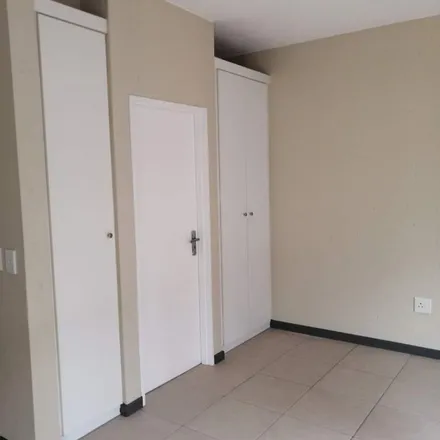 Image 9 - Hill Street, Malanshof, Randburg, 2194, South Africa - Apartment for rent