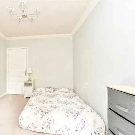 Image 3 - Canterbury Road, Sittingbourne, Kent, N/a - Apartment for sale
