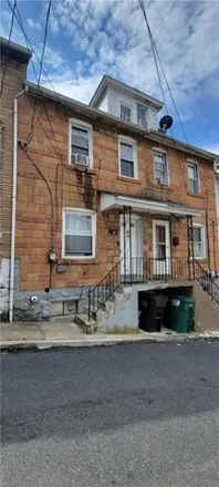 Rent this 3 bed house on 908 Sullivan Street in Bethlehem, PA 18015