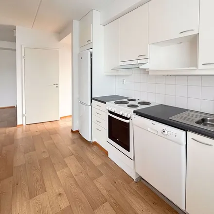 Rent this 2 bed apartment on Kivensilmänkuja 3 in 00920 Helsinki, Finland