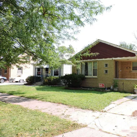 Buy this 3 bed house on 3299 West 104th Street in Chicago, IL 60655
