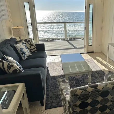 Rent this 2 bed condo on Oceanside