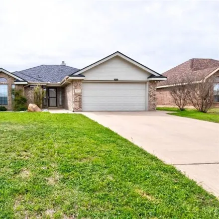 Rent this 3 bed house on 273 Sugarberry Avenue in Abilene, TX 79602