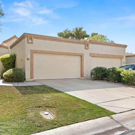 Buy this 2 bed townhouse on 9129 West Kimberly Way in Peoria, AZ 85382