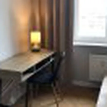 Image 8 - TKKF Błyskawica, 11 Listopada, 03-447 Warsaw, Poland - Apartment for rent