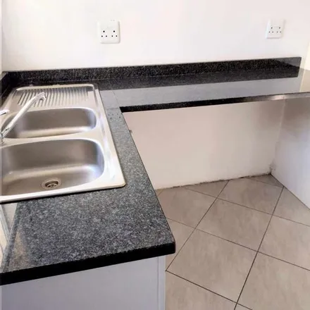 Rent this 3 bed apartment on Martin Close in Johannesburg Ward 32, Sandton