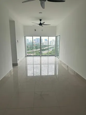 Rent this 2 bed apartment on C1 in Jalan Besi, Razak Mansion