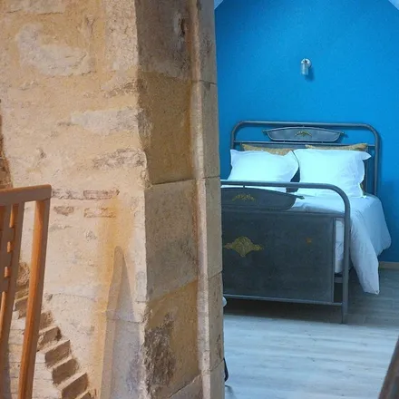 Rent this 2 bed apartment on 58490 Saint-Parize-le-Châtel