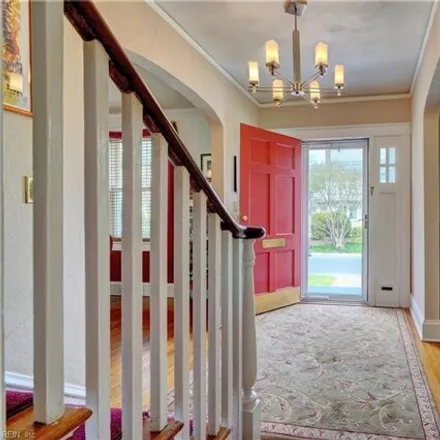 Image 7 - 4509 Colonial Avenue, East Haven, Norfolk, VA 23508, USA - House for sale