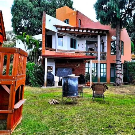 Buy this 3 bed house on Camino Alarcón in Fraccionamiento Limoneros, 62220 Cuernavaca
