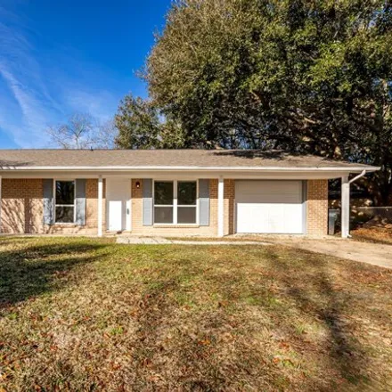 Buy this 3 bed house on 113 Shiloh Circle in Ocean Springs, MS 39564