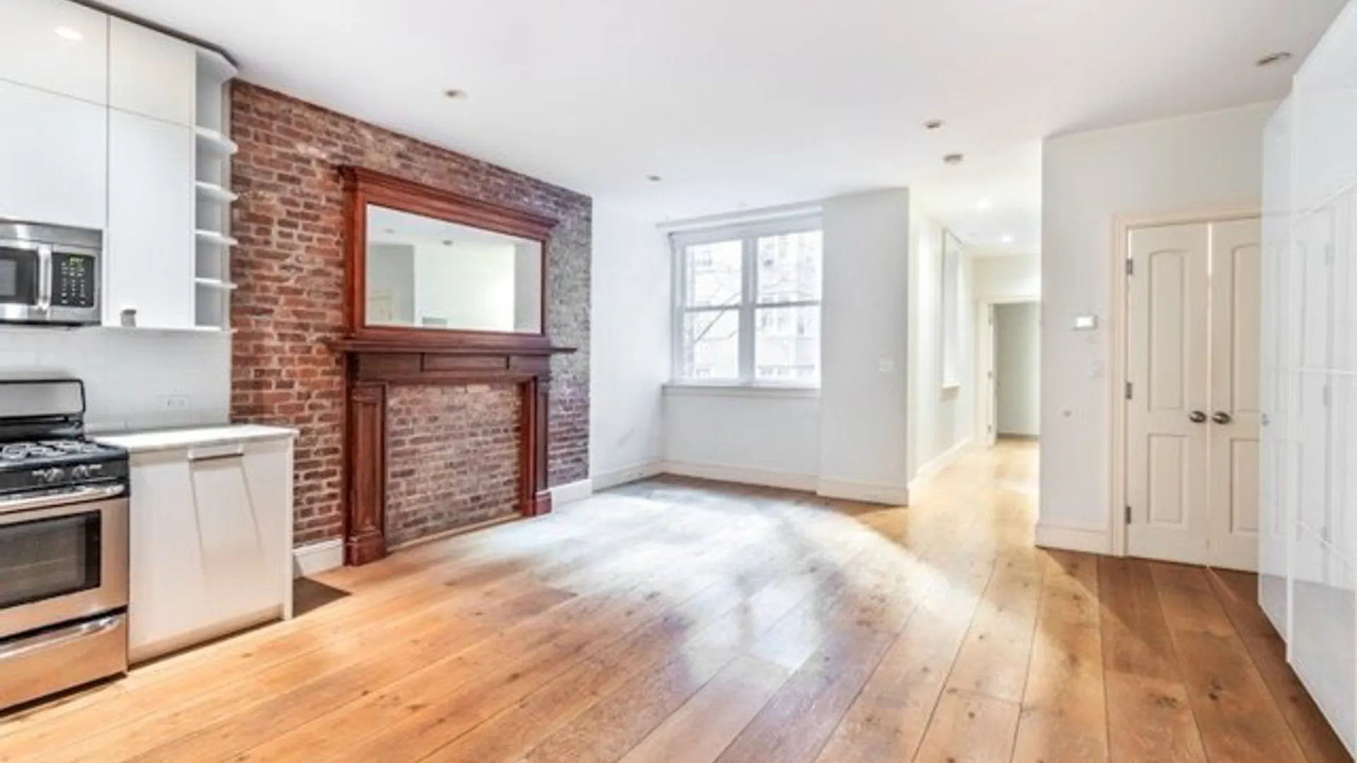 3 West 73rd Street, New York, NY 10023, USA | 3 bed townhouse for rent