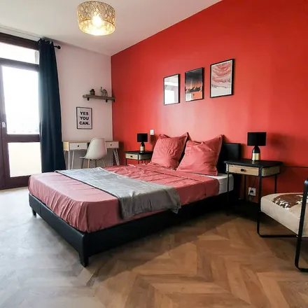 Rent this 6 bed apartment on Le Volvestre in 24 Rue Émile Guyou, 31400 Toulouse