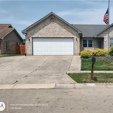 Rent this 3 bed house on 8657 Deer Hollow Dr in Dayton, Ohio