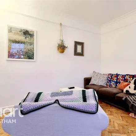 Rent this 5 bed townhouse on 888 Nails in Camberwell Road, London
