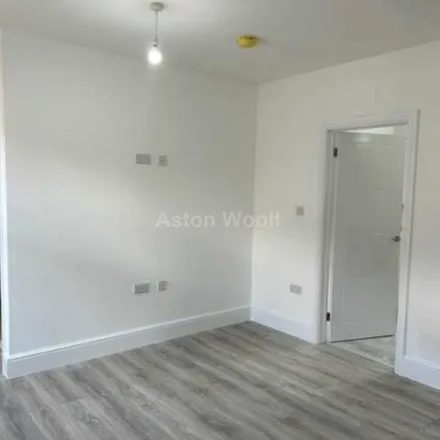Image 3 - Whittier Road, Nottingham, NG2 4AT, United Kingdom - Apartment for rent