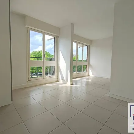 Rent this 1 bed apartment on 24 Rue Laurent Gaudet in 78150 Le Chesnay-Rocquencourt, France
