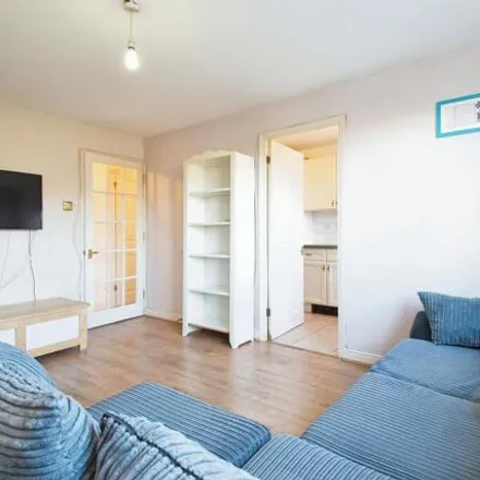 Image 2 - Bywater House, 1-56 Harlinger Street, London, SE18 5SX, United Kingdom - Apartment for sale