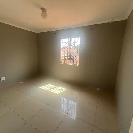 Image 5 - Wild Chestnut Street, Protea Glen, Soweto, 1861, South Africa - Apartment for rent