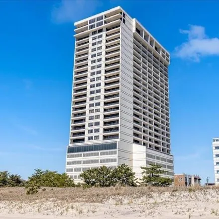 Buy this studio condo on Stockton University — Atlantic City Campus in Boardwalk, Atlantic City