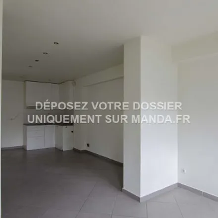 Image 5 - Paul Bert, Rue Henri Barbusse, 93370 Montfermeil, France - Apartment for rent