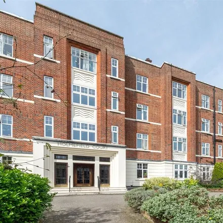 Rent this studio apartment on Holmefield Court in Belsize Grove, London