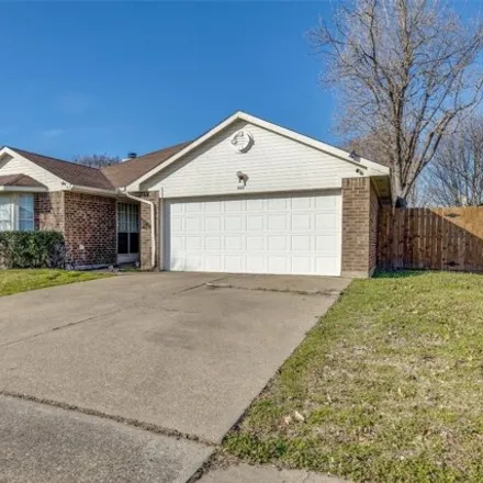 Buy this 3 bed house on 517 Sea Rim Drive in Arlington, TX 76018