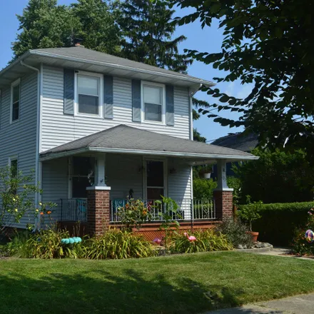 Buy this 3 bed house on 1717 Edgewater Avenue in Fort Wayne, IN 46805