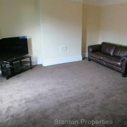 Image 2 - Central Road, Manchester, M20 4YD, United Kingdom - House for rent