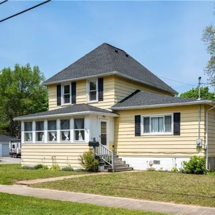 Buy this 3 bed house on 224 Point Pleasant Road in German Village, City of Rochester
