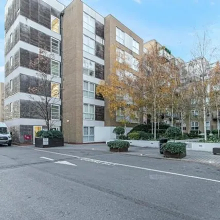 Buy this 1 bed apartment on Ashfield Road in London, W3 7JJ