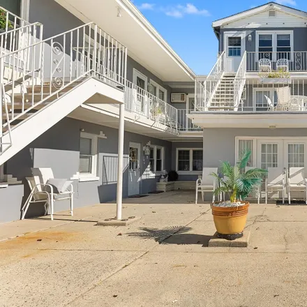 Image 3 - 201 East Primrose Road, Wildwood Gables, Cape May County, NJ 08260, USA - Condo for sale