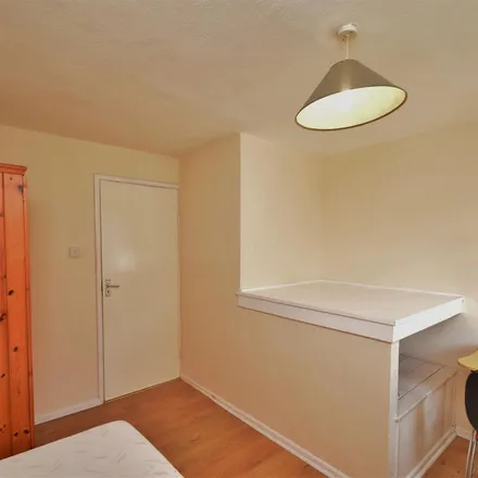 Rent this 4 bed apartment on Imber Road in Winchester, SO23 0NH