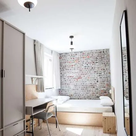 Rent this 1studio apartment on Place de Jamblinne de Meux - de Jamblinne de Meuxplein 39 in 1030 Schaerbeek - Schaarbeek, Belgium