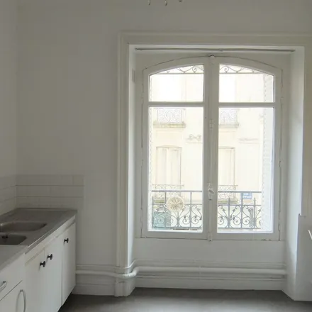 Image 3 - 4 Rue Saint François, 44000 Nantes, France - Apartment for rent