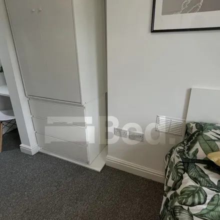 Image 3 - 11 Brookside Terrace, Chester, CH2 3PX, United Kingdom - Apartment for rent