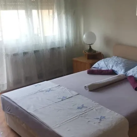 Rent this 3 bed house on 21222 Općina Marina