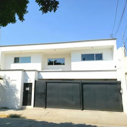 Buy this 4 bed house on Boulevard Américas 819 in Andrade, 37020 León