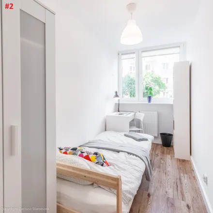 Rent this 9 bed room on Starościńska 10/12 in 02-516 Warsaw, Poland