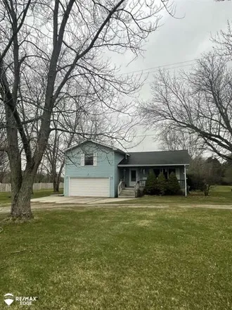 Buy this 3 bed house on Irish Road in Millington Township, MI 48746
