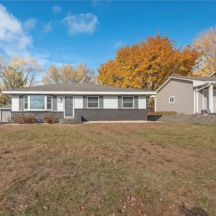 Buy this 4 bed house on 2219 Mapleview Avenue in Maplewood, MN 55109