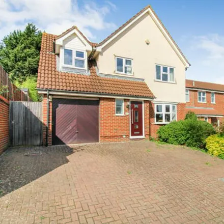 Buy this 4 bed house on 1 Thurnscoe Close in Reading, RG6 4AL